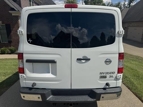 2015 Nissan NV Passenger NV3500 HD SL V8