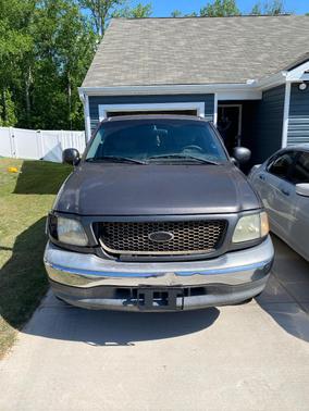 Gray 2003 Ford F-150 Lariat SuperCrew