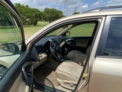 2011 Toyota RAV4 Base