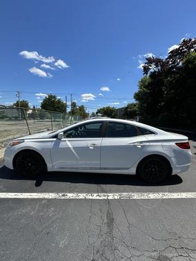 White 2014 Hyundai Azera Limited
