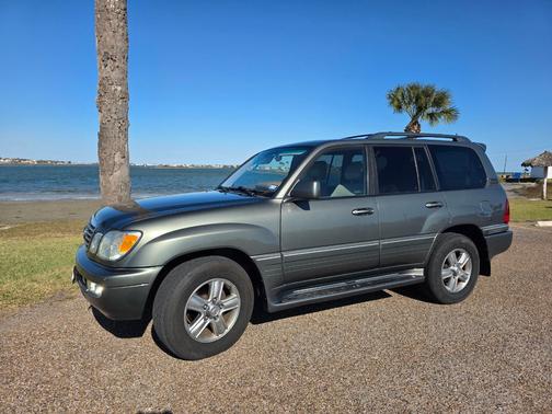 2006 Lexus LX 470 Base