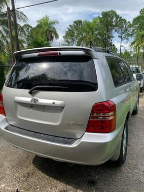 Photo 1 of 7 of 2001 Toyota Highlander Base