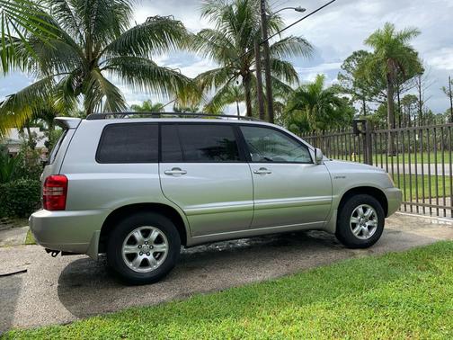 Photo 5 of 7 of 2001 Toyota Highlander Base