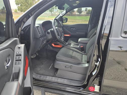 2023 Nissan Frontier PRO-X