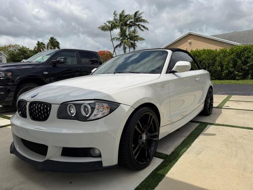 White 2011 BMW 128 i