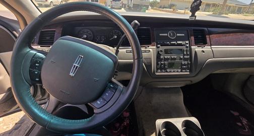 2007 Lincoln Town Car Signature