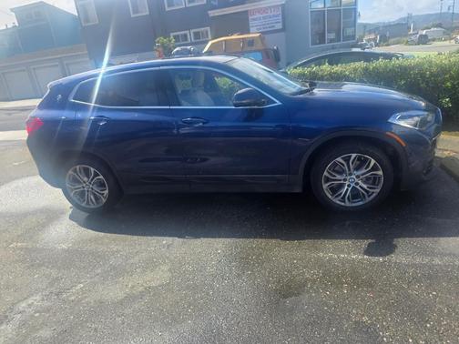 Blue 2018 BMW X2 sDrive28i
