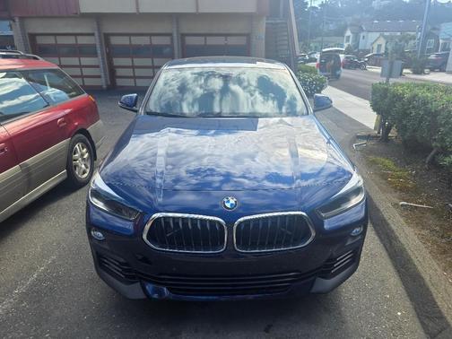 Blue 2018 BMW X2 sDrive28i