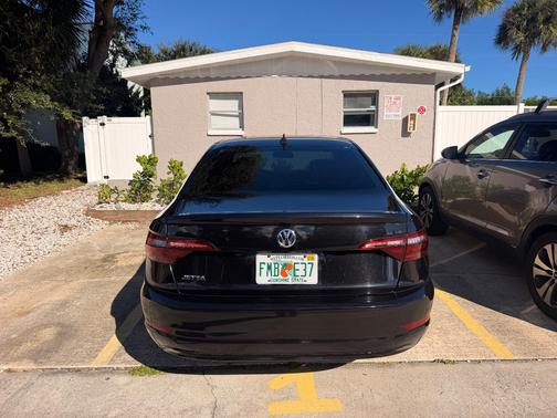 Black 2020 Volkswagen Jetta 1.4T R-Line