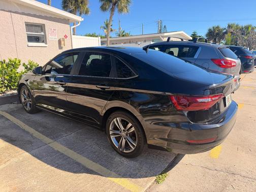 Black 2020 Volkswagen Jetta 1.4T R-Line