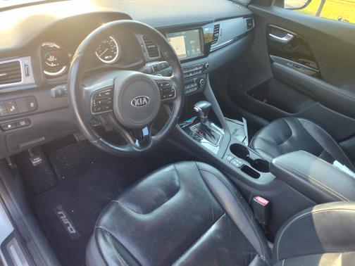 2017 Kia Niro Touring