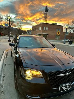 Gray 2017 Chrysler 300 S