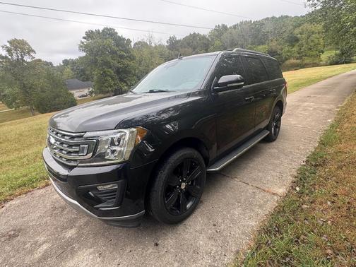 Black 2021 Ford Expedition XLT