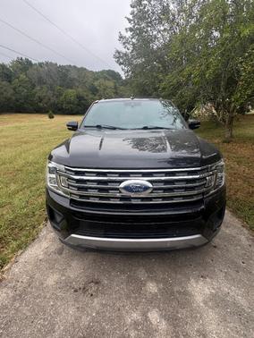Black 2021 Ford Expedition XLT