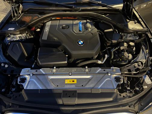 2023 BMW 330e xDrive