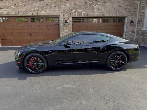 Black 2022 Bentley Continental GT V8