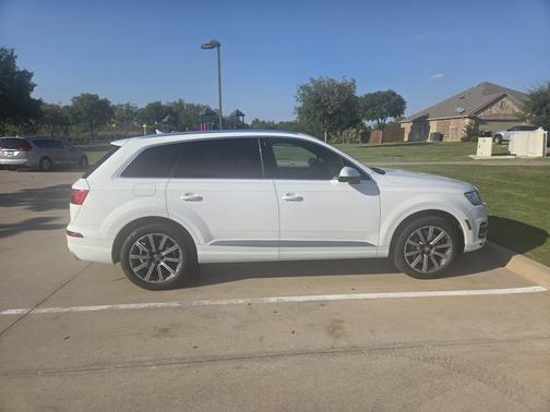 2017 Audi Q7 3.0T Premium Plus