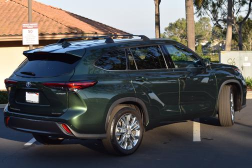 2023 Toyota Highlander Hybrid Limited