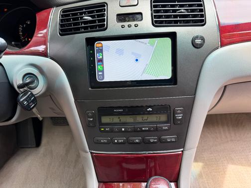 Silver 2003 Lexus ES 300 Base