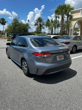 2022 Toyota Corolla Hybrid LE