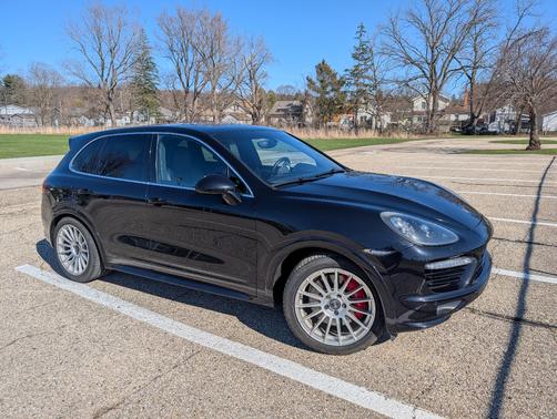 Black 2012 Porsche Cayenne Cayenne Turbo