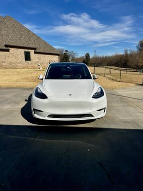 White 2021 Tesla Model Y Long Range
