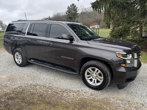 2017 Chevrolet Suburban LT