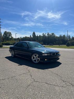 Green 2001 BMW 740 i