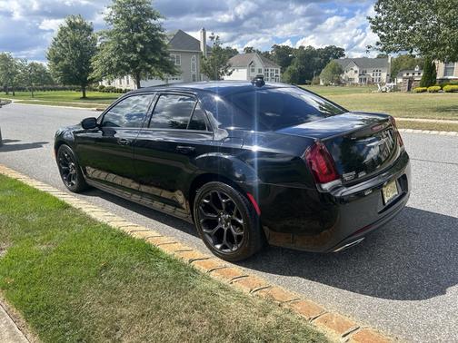 2019 Chrysler 300 Touring