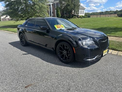 2019 Chrysler 300 Touring