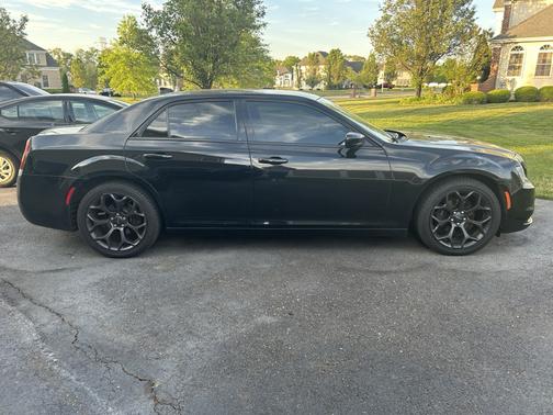 2019 Chrysler 300 Touring