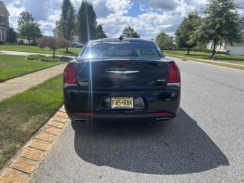 2019 Chrysler 300 Touring