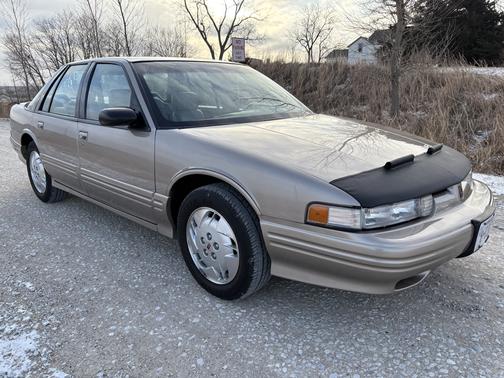 1997 Oldsmobile Cutlass Supreme SL Series III