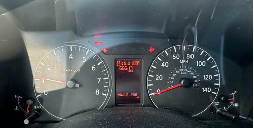 2014 Nissan NV Cargo NV2500 HD SV V8
