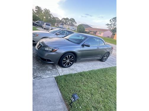 2013 Chrysler 200 S