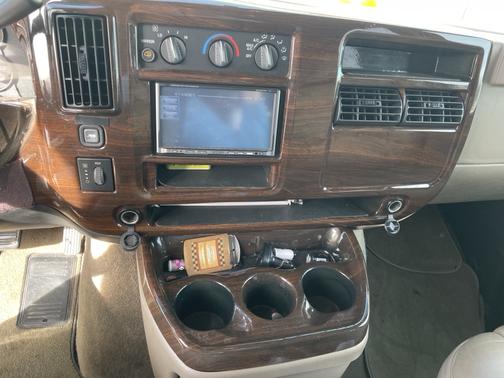 2004 Chevrolet Express 1500 Base