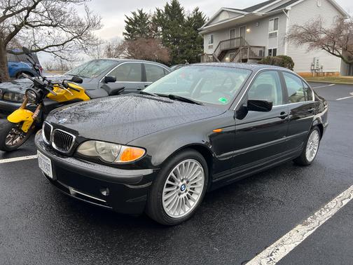 2003 BMW 330 i