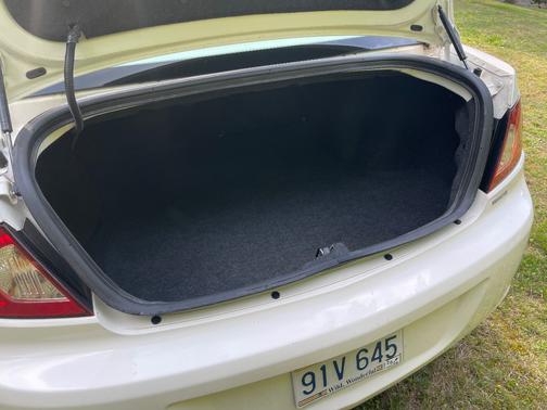 White 2007 Chrysler Sebring Touring