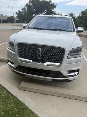 White 2019 Lincoln Navigator L Black Label
