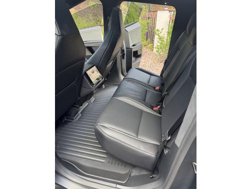 2024 Tesla Cybertruck AWD