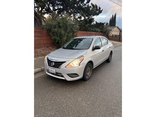 2015 Nissan Versa 1.6 S+