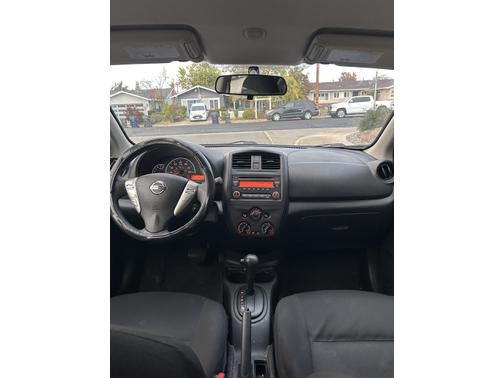 2015 Nissan Versa 1.6 S+