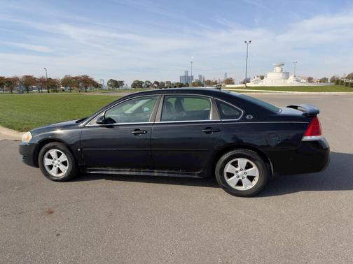 Black 2009 Chevrolet Impala LT
