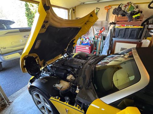 Yellow 2007 Pontiac Solstice Base