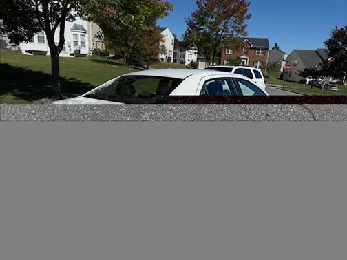 White 2011 Toyota Yaris Base
