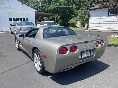 1999 Chevrolet Corvette Base