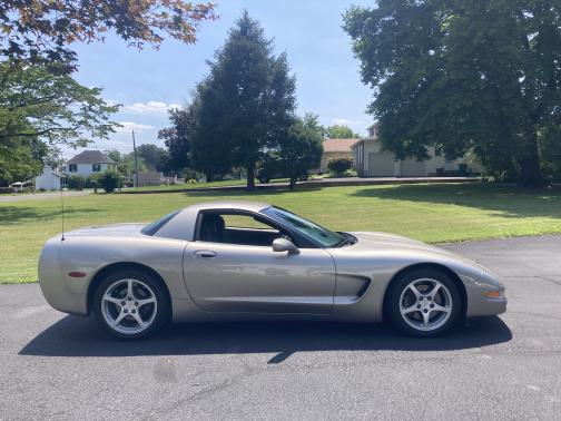 1999 Chevrolet Corvette Base