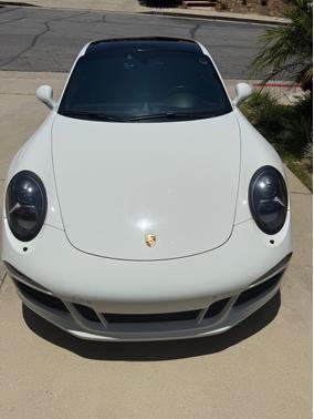 2015 Porsche 911 Carrera GTS
