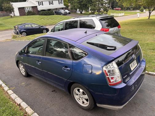 Blue 2009 Toyota Prius Standard