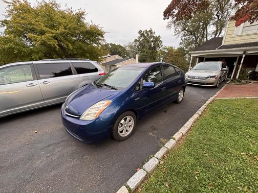 Blue 2009 Toyota Prius Standard